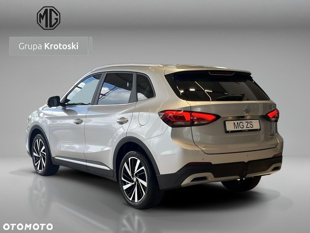 MG ZS Hybrid+ - 5