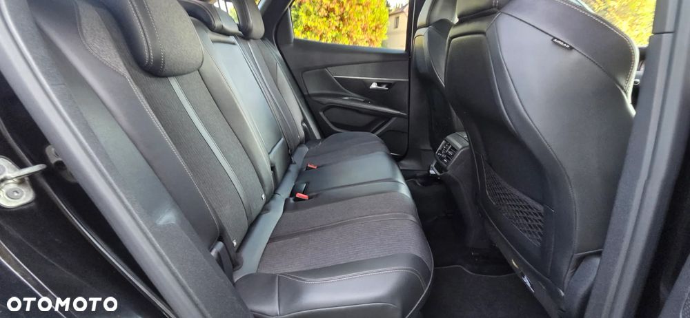 Peugeot 3008 1.5 BlueHDi GT Pack S&S EAT8 - 38