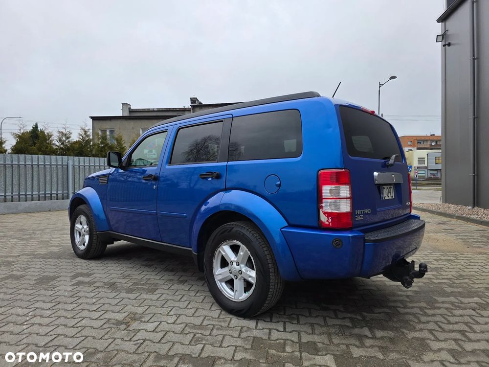 Dodge Nitro 3.7 V6 SLT 4WD - 8