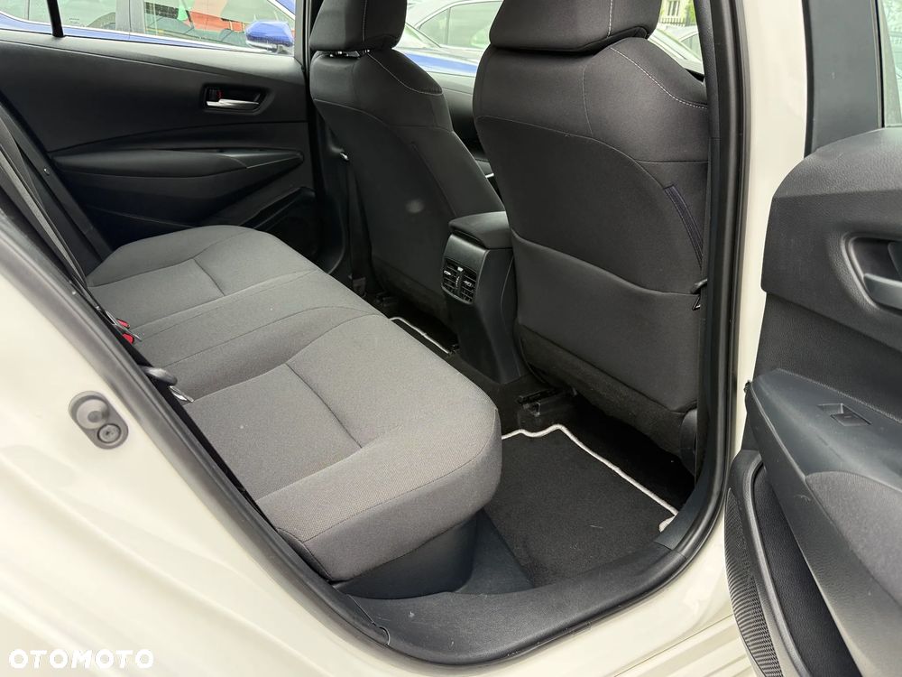 Toyota Corolla 1.8 Hybrid Comfort - 18