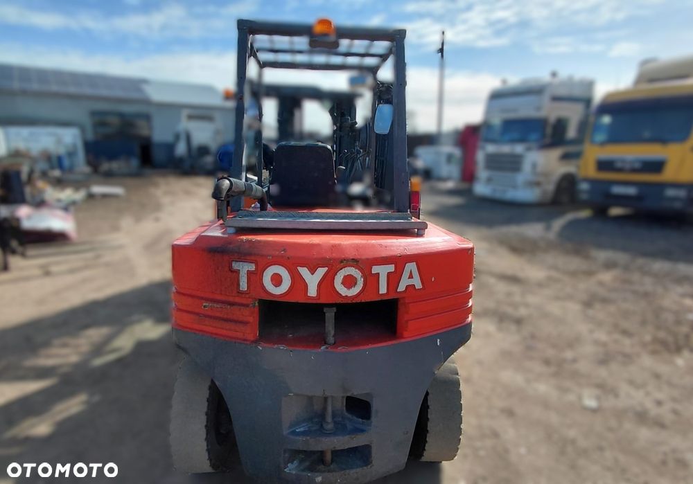Toyota 5FD48 4.5T UDZWIG 4.3M DIZEL - 2