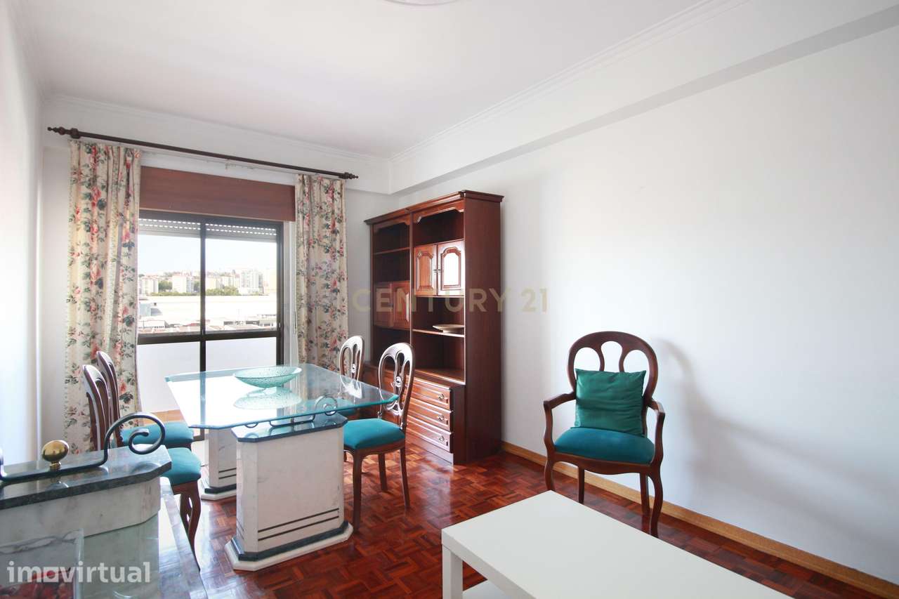 Apartamento T2 para arrendar junto ao metro da Amadora - Grande imagem: 3/21