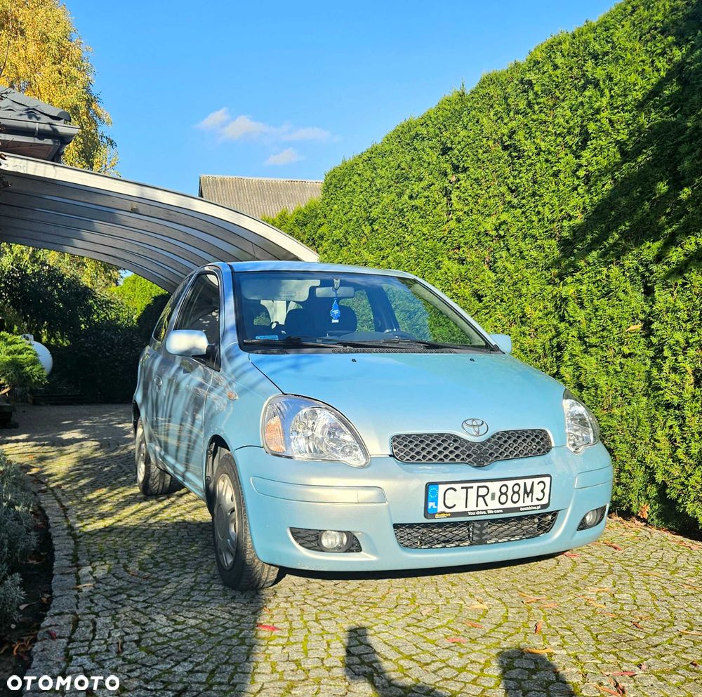 Toyota Yaris - 1
