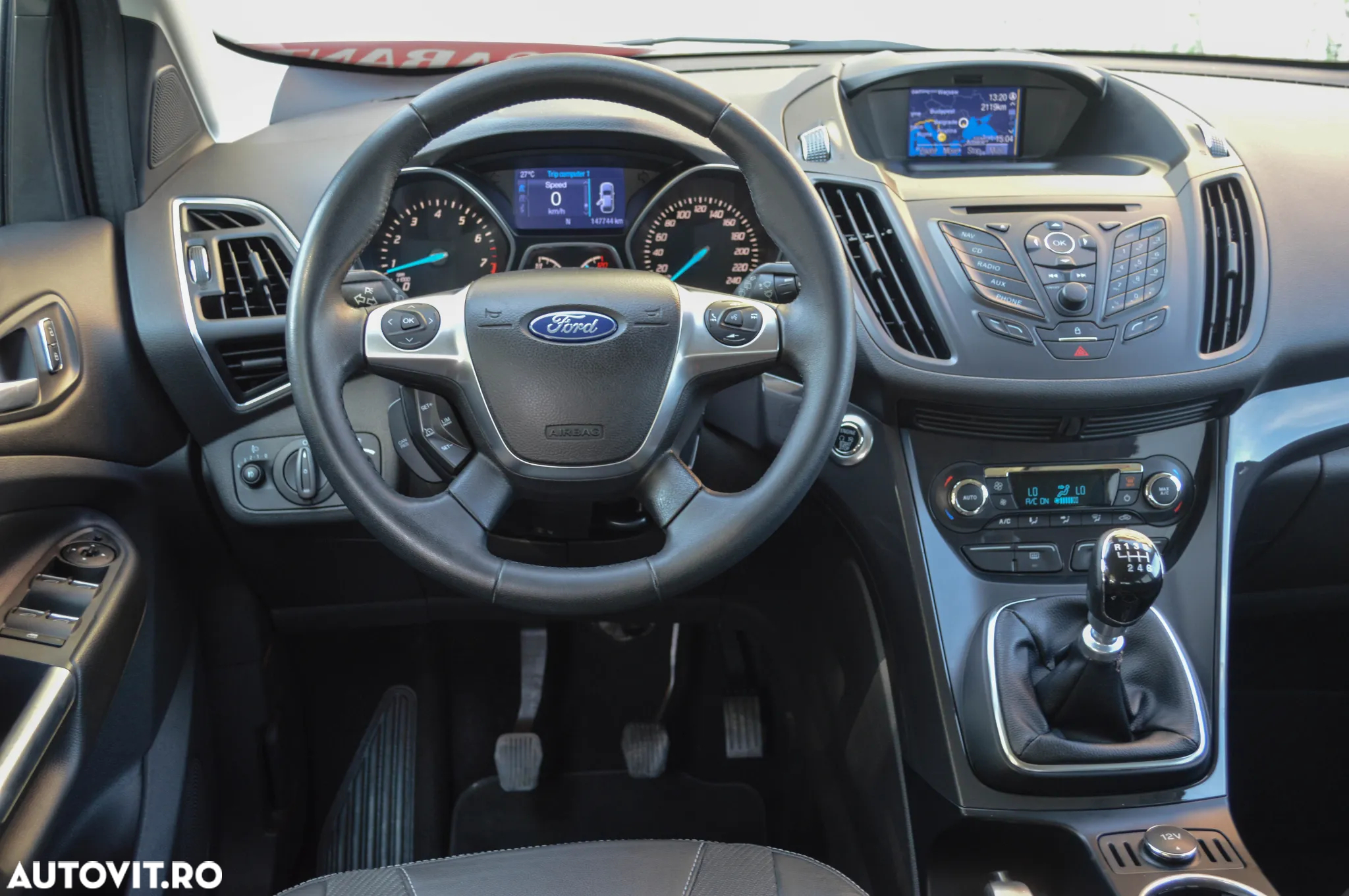 Ford Kuga 1.5 EcoBoost 2x4 Titanium - 31