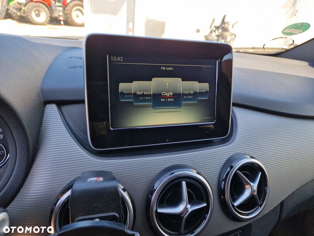 Mercedes-Benz Klasa B 200 d 7G-DCT Edition - 29