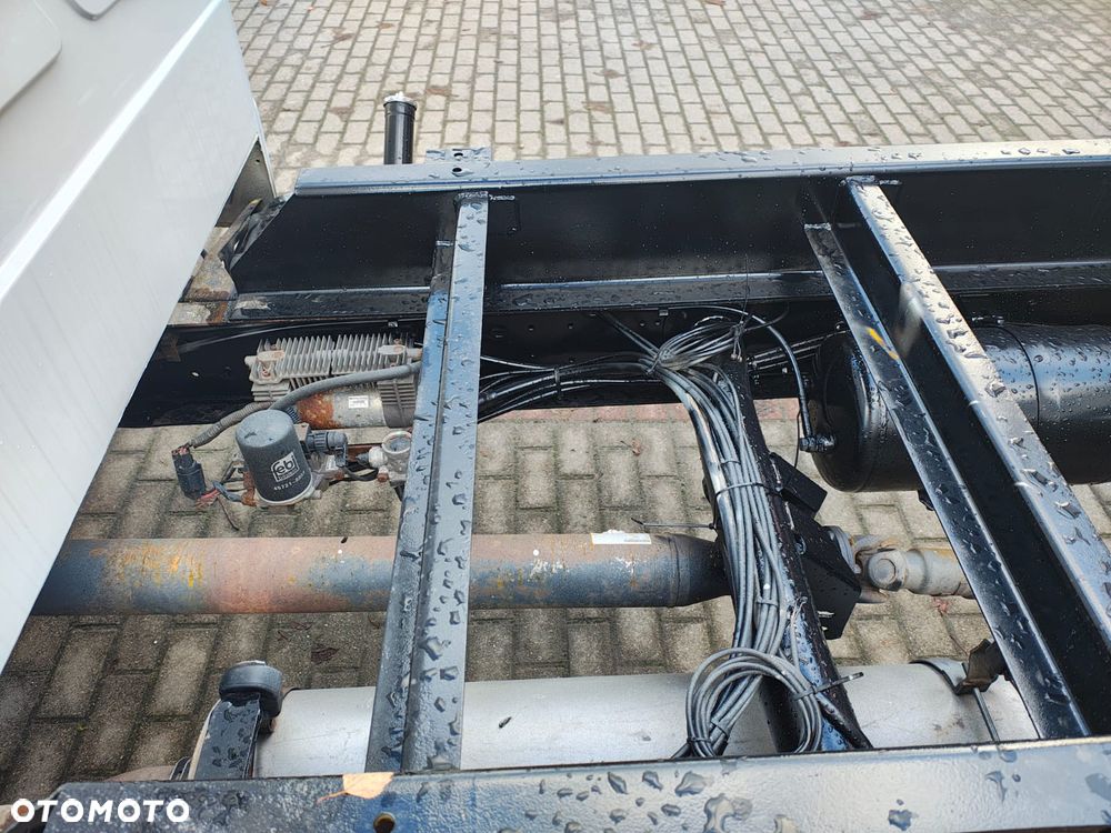 Mercedes-Benz VARIO  - 812 D HL - 23