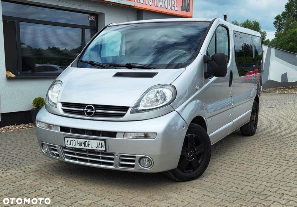 Opel Vivaro - 1