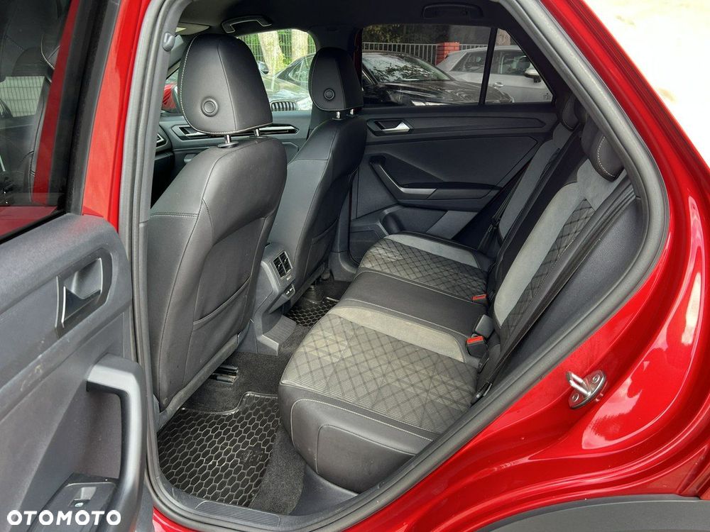 Volkswagen T-Roc 1.5 TSI R-Line - 25