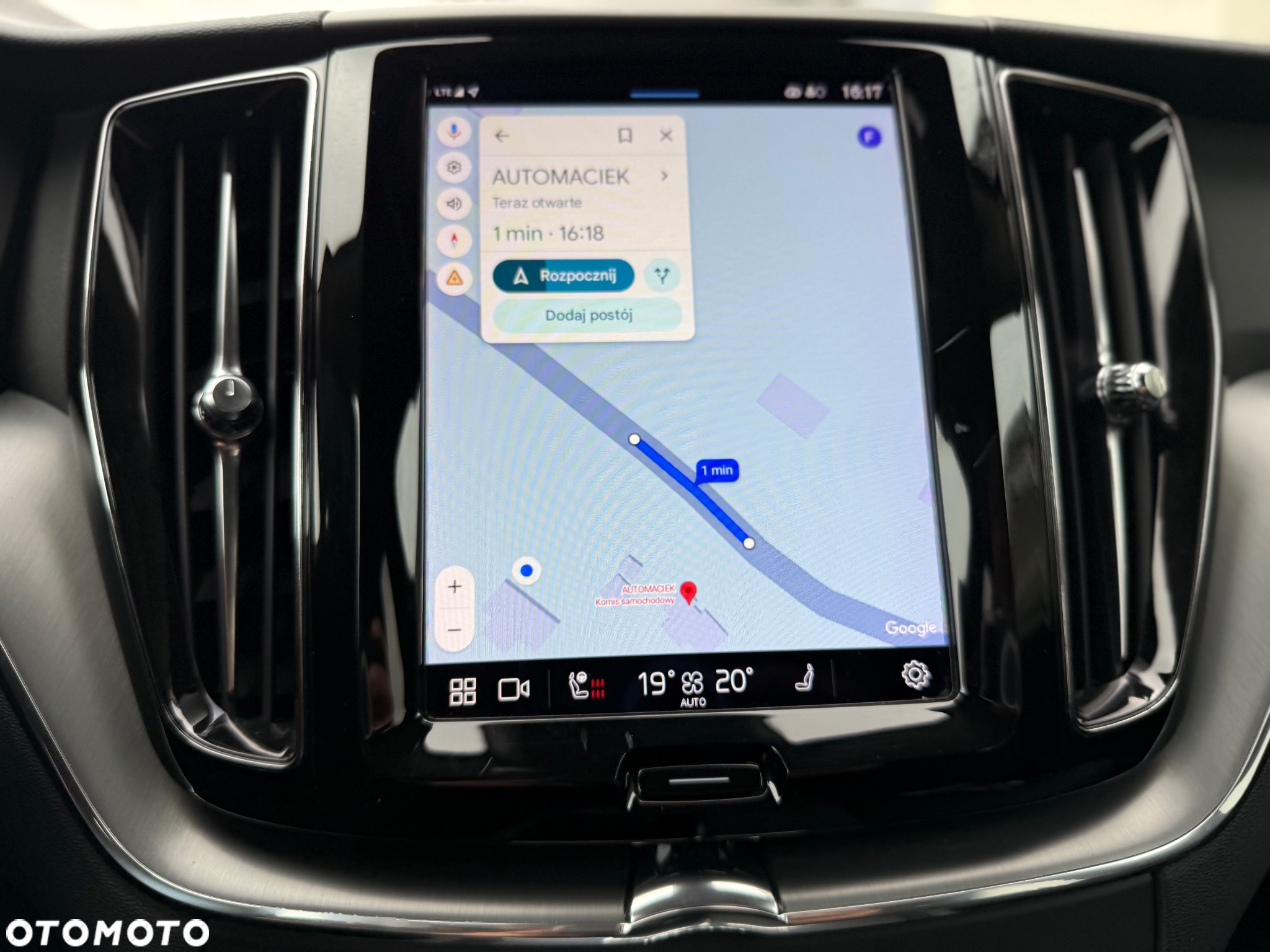 Volvo XC 60 B4 D Geartronic Momentum Pro - 25