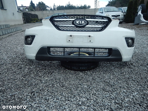 ZDERZAK PRZOD KIA CARENS II LIFT