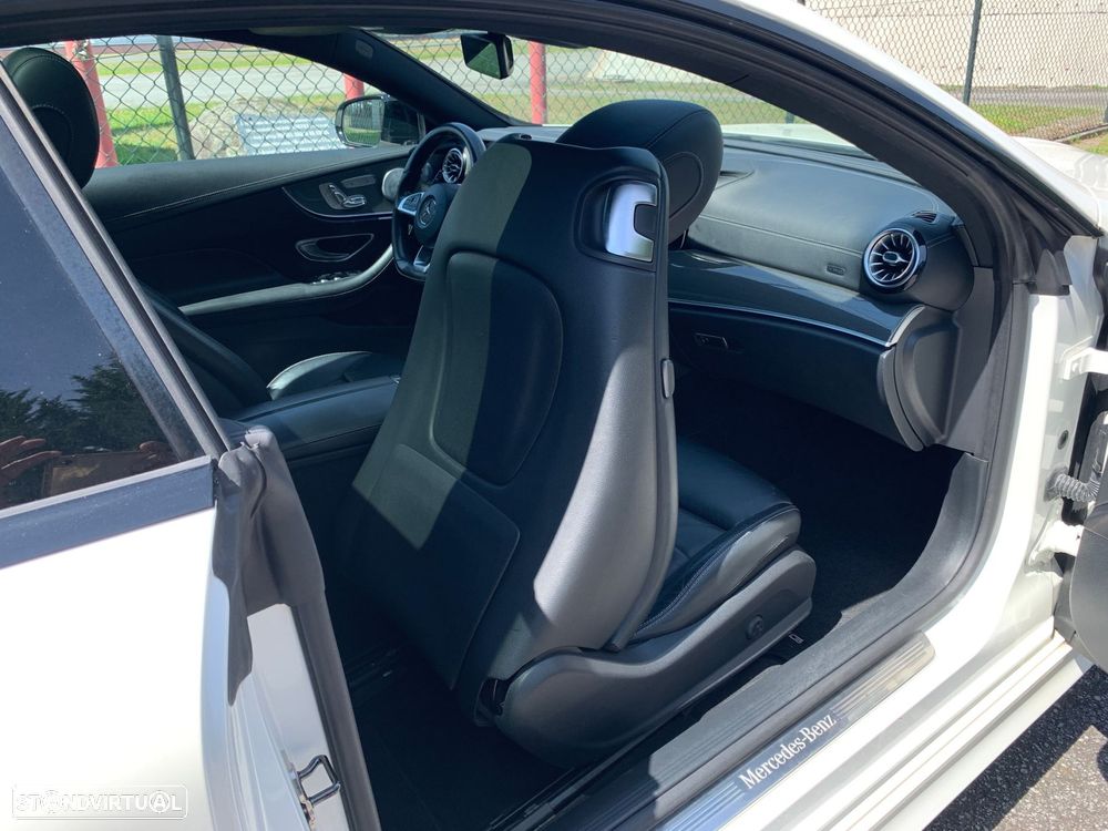 Mercedes-Benz E 220 d AMG Line - 19