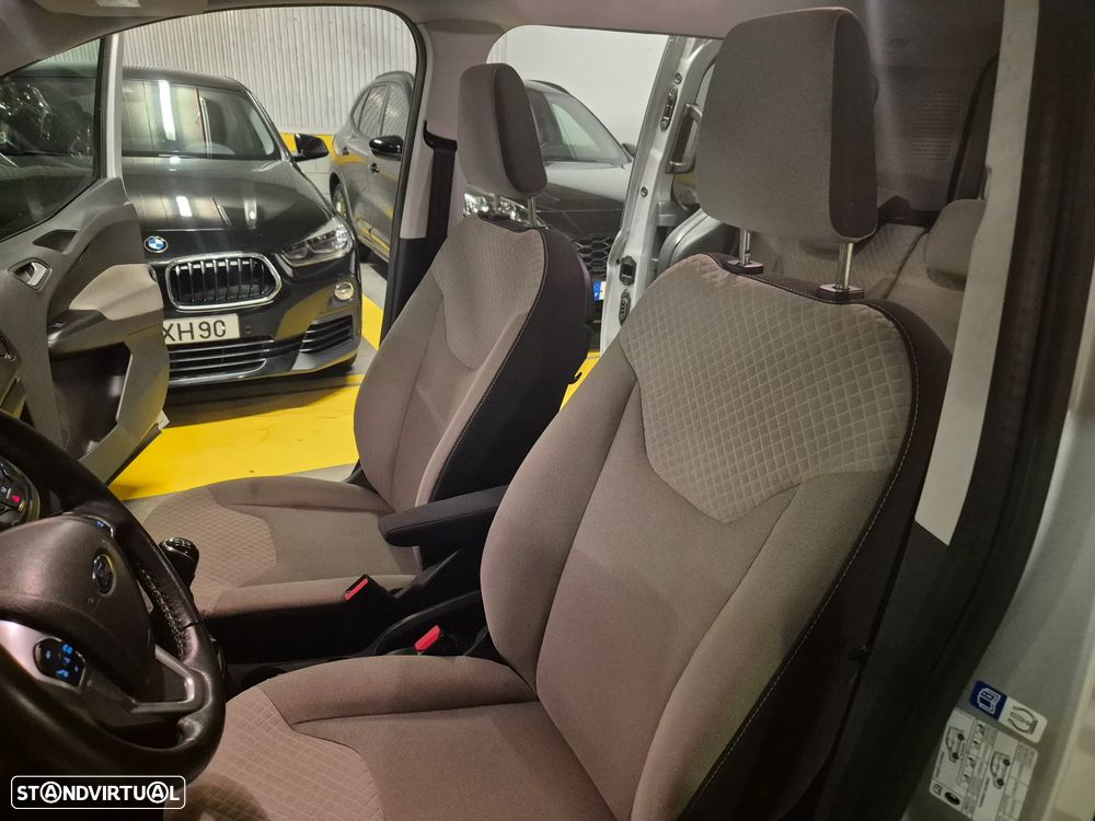 Ford Tourneo Courier 1.0 EcoBoost Titanium - 18