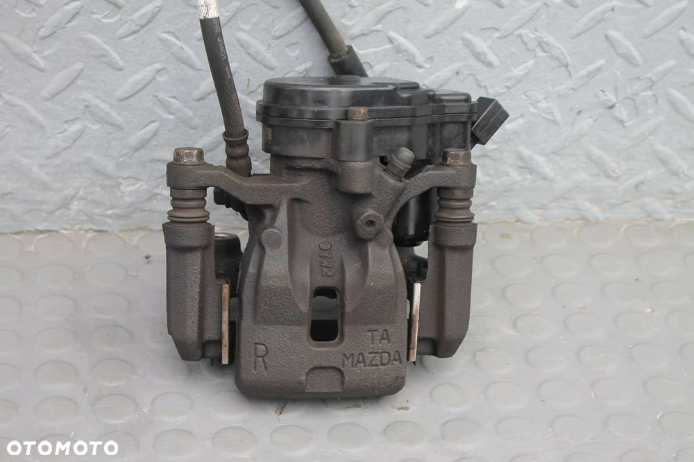 zacisk hamulcowy elektryczny prawy tył mazda cx-5 ii kf 17- - 1