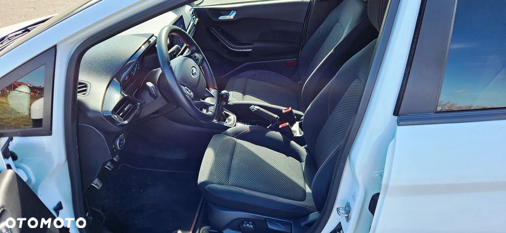 Ford Fiesta 1.1 S&S ST-LINE - 17