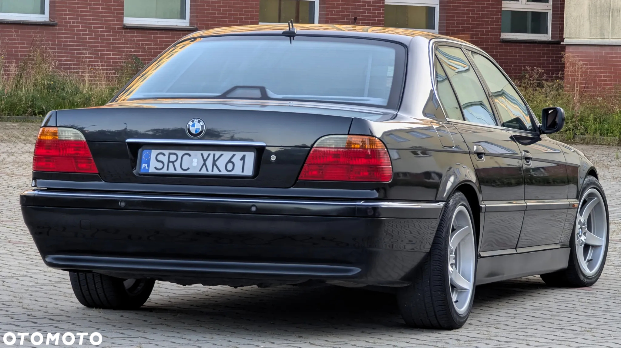 BMW Seria 7 750i - 37