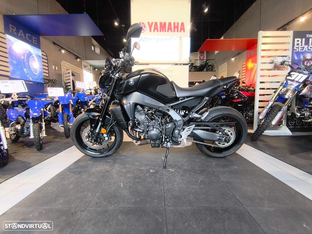 Yamaha MT-09 - 11