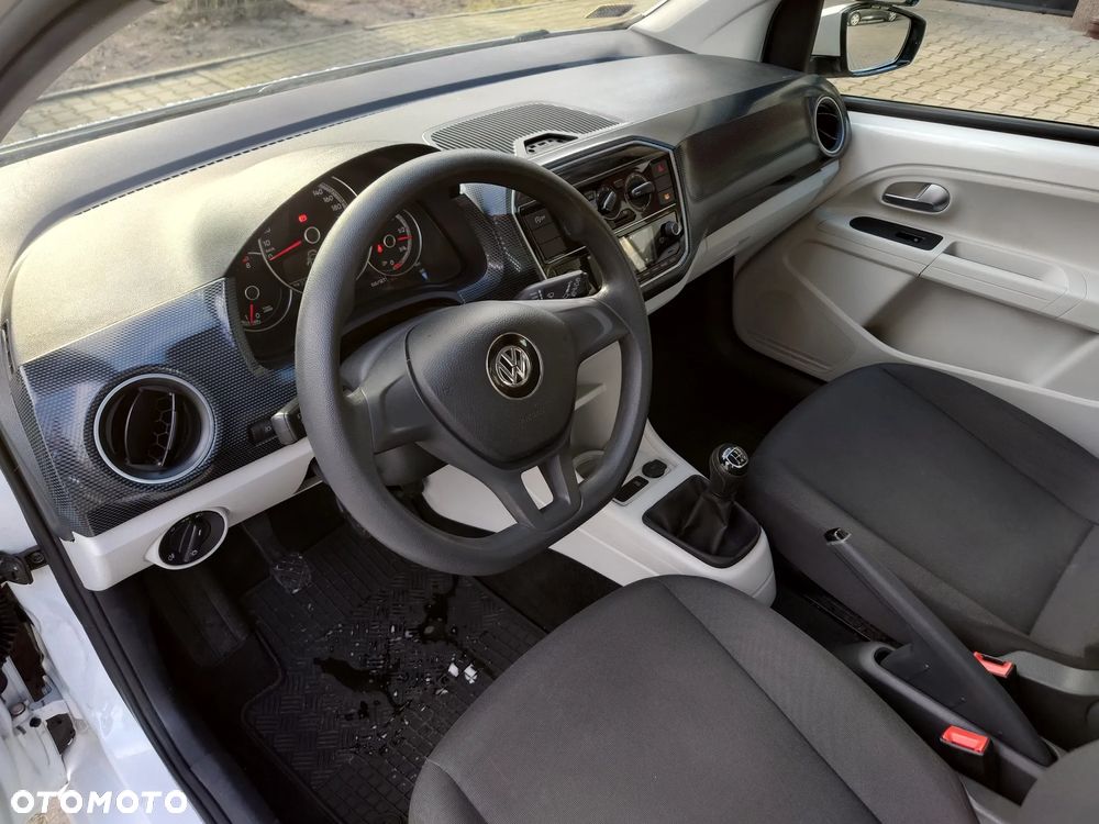 Volkswagen up! 1.0 move - 10