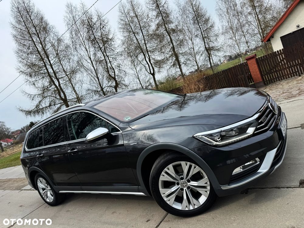 Volkswagen Passat Alltrack 2.0 TDI SCR 4Motion DSG - 3