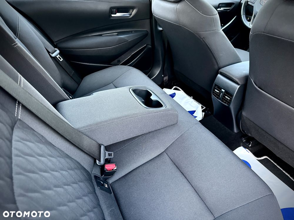 Toyota Corolla 1.8 Hybrid Comfort - 12