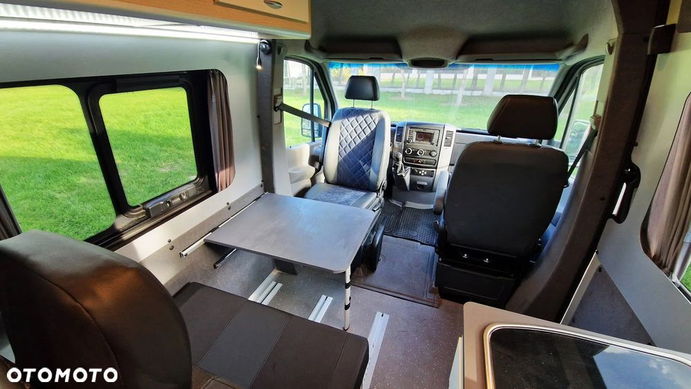 Volkswagen Crafter - 11
