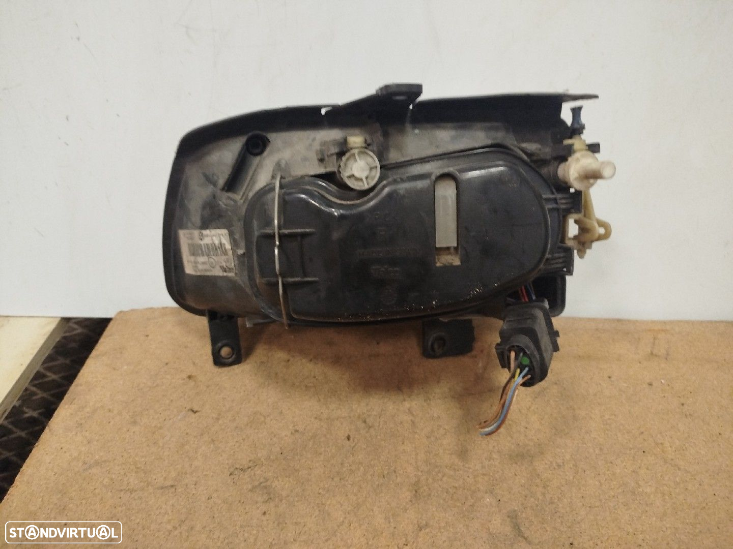 Otica/Farol Dianteiro Dto Volkswagen Polo (6N2) - 2
