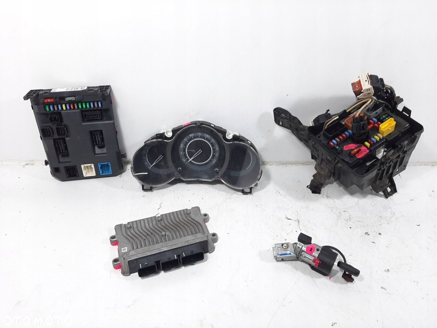CITROEN C3 II 1.4 8V 10R STEROWNIK SILNIKA ZESTAW CMDE 9676782980 - 1