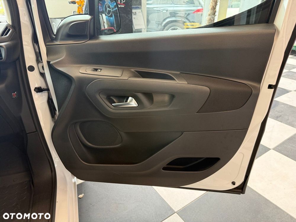 Opel Combo - 12