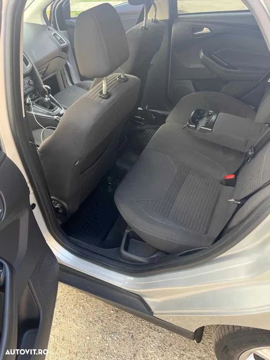 Ford Focus 1.6 TDCi DPF Titanium - 7