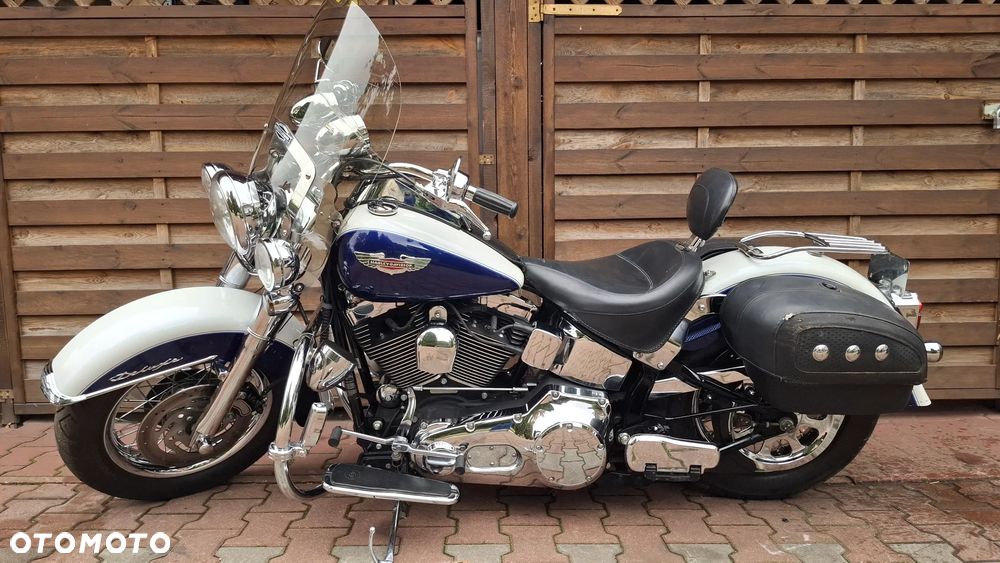 Harley-Davidson Softail Deluxe - 2