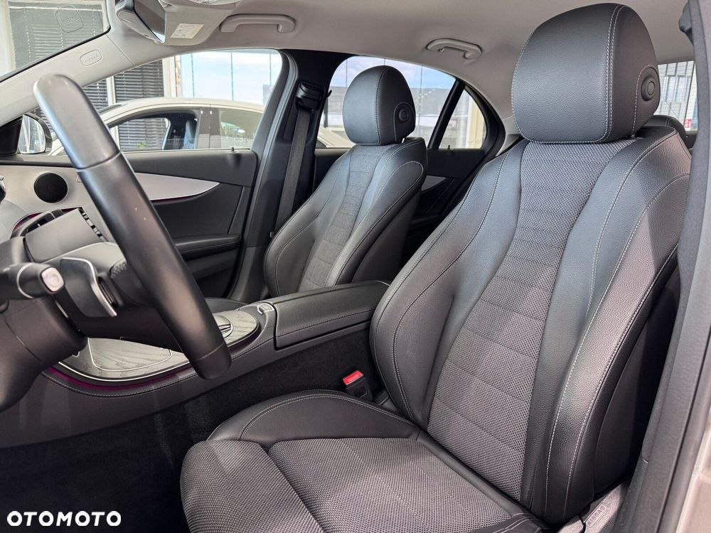 Mercedes-Benz Klasa E - 10