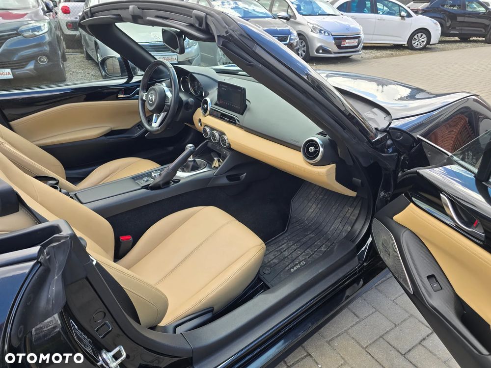 Mazda MX-5 - 10