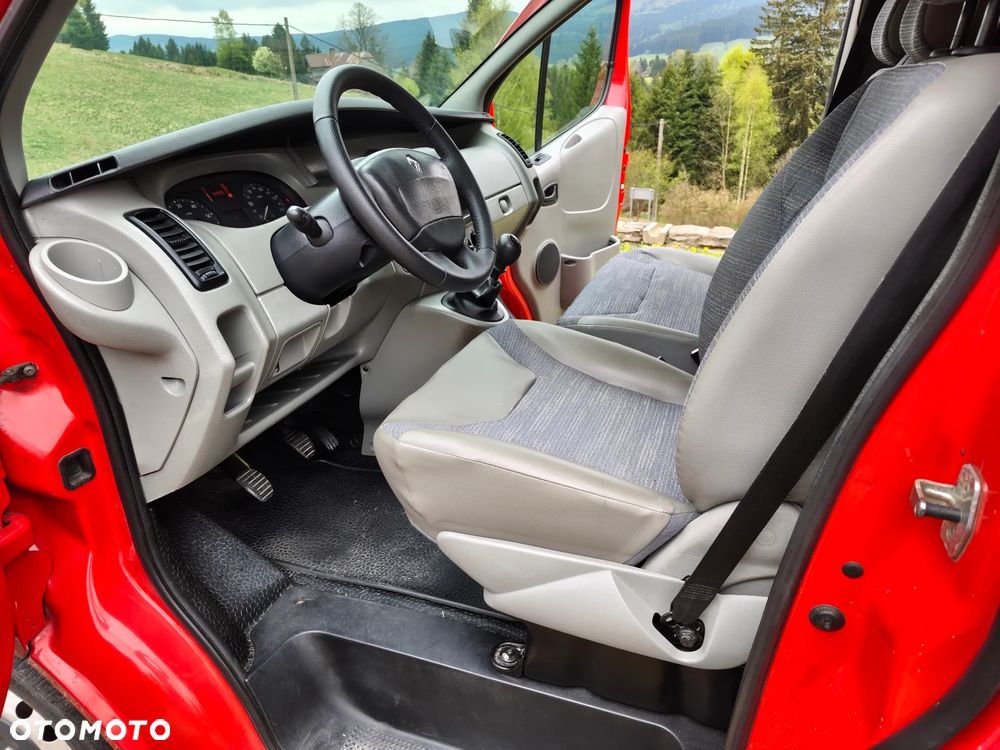 Renault Trafic II - 9