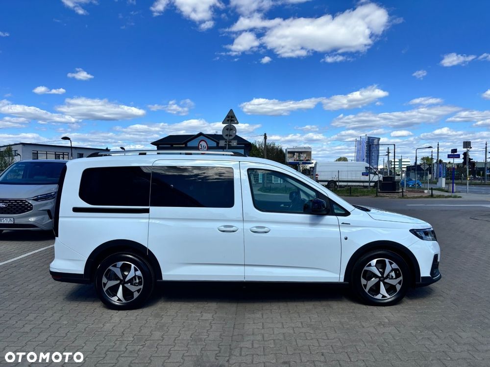 Ford Tourneo Connect Grand - 4