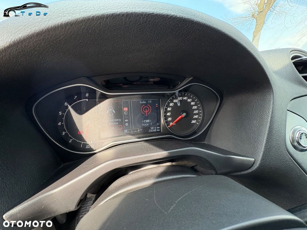 Ford Mondeo 1.6 T Platinium X Plus (Titanium) - 25