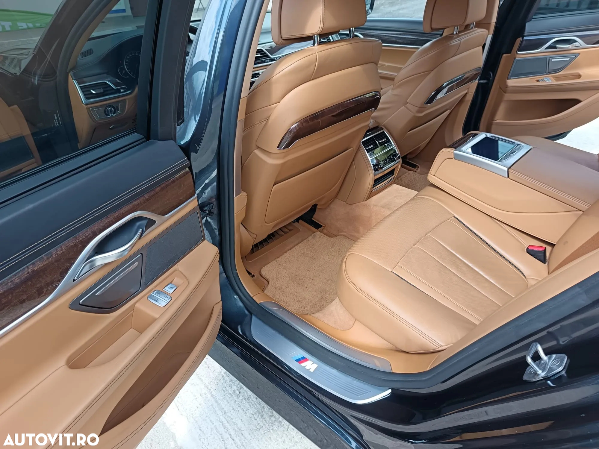 BMW Seria 7 740d xDrive - 19