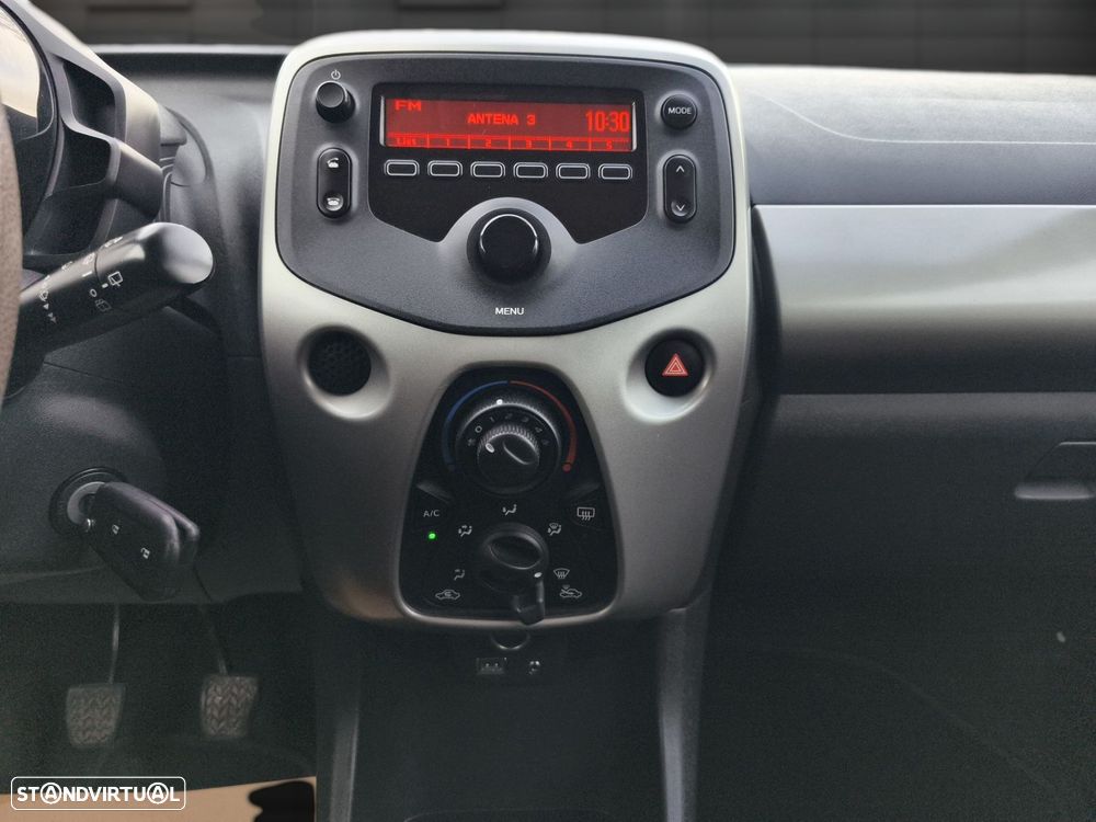 Peugeot 108 1.0 VTi Active - 11