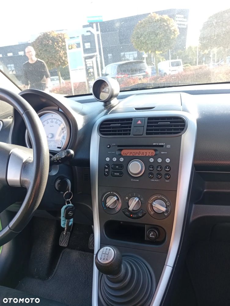 Opel Agila 1.0 12 V - 5