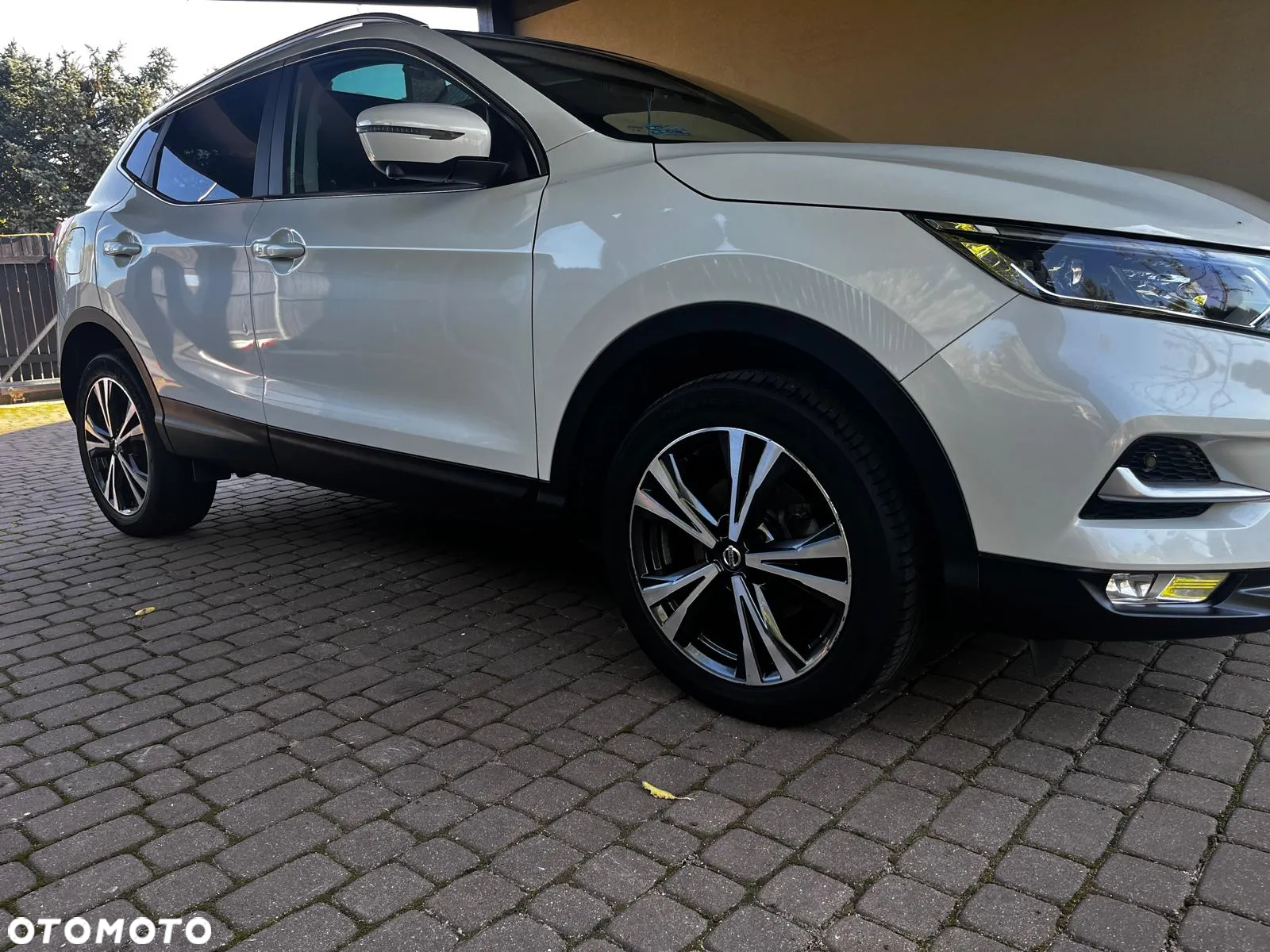 Nissan Qashqai 1.6 DIG-T N-Connecta - 19