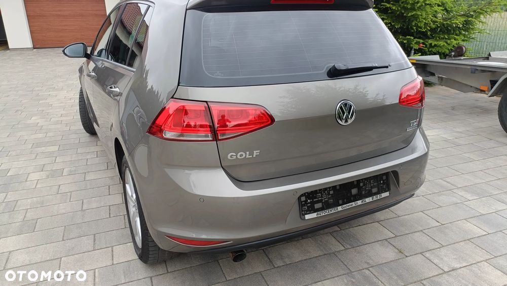 Volkswagen Golf - 3