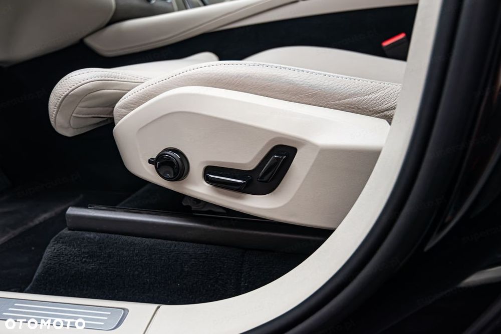 Volvo XC 90 - 14