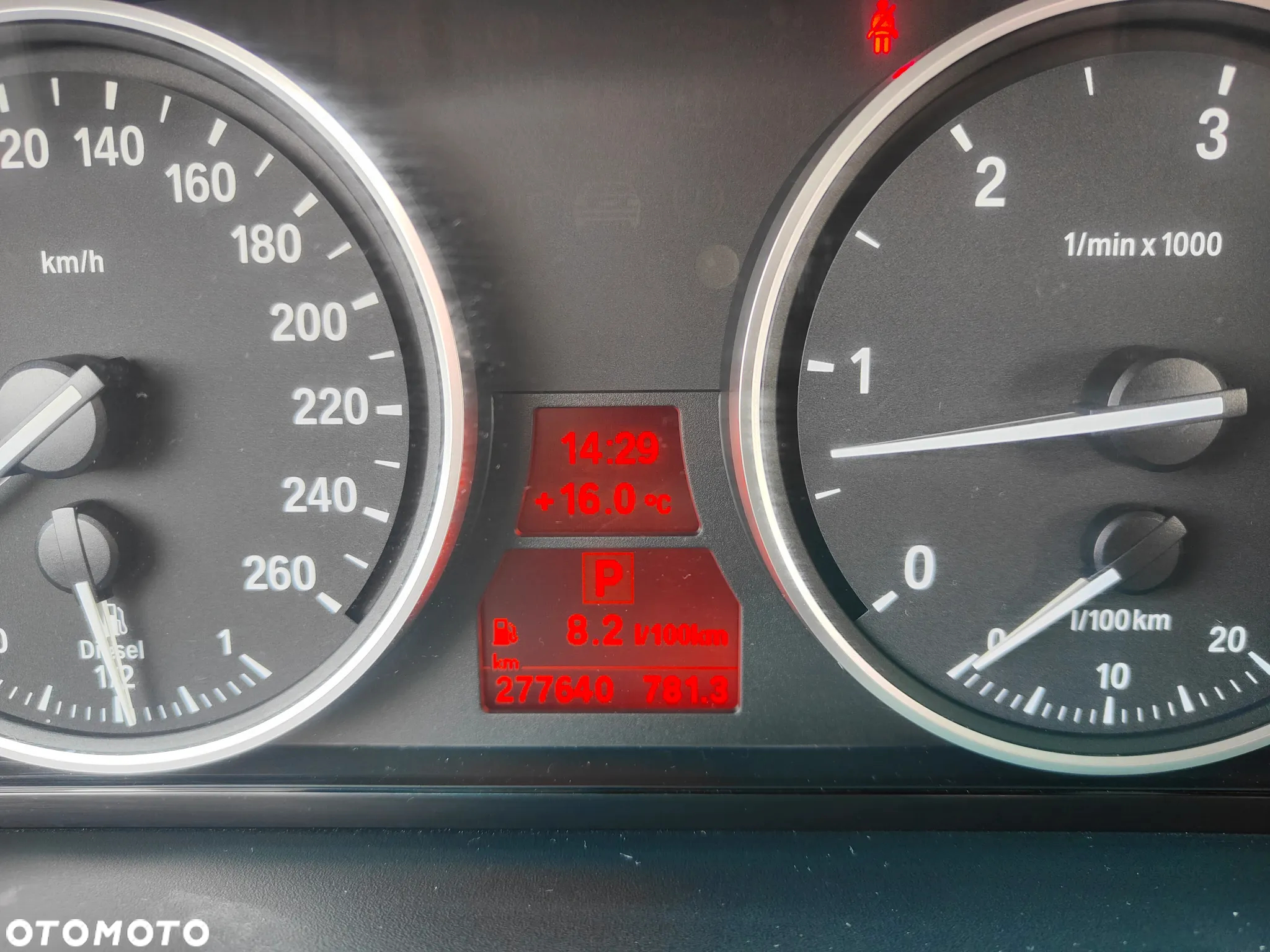 BMW Seria 5 525d - 13