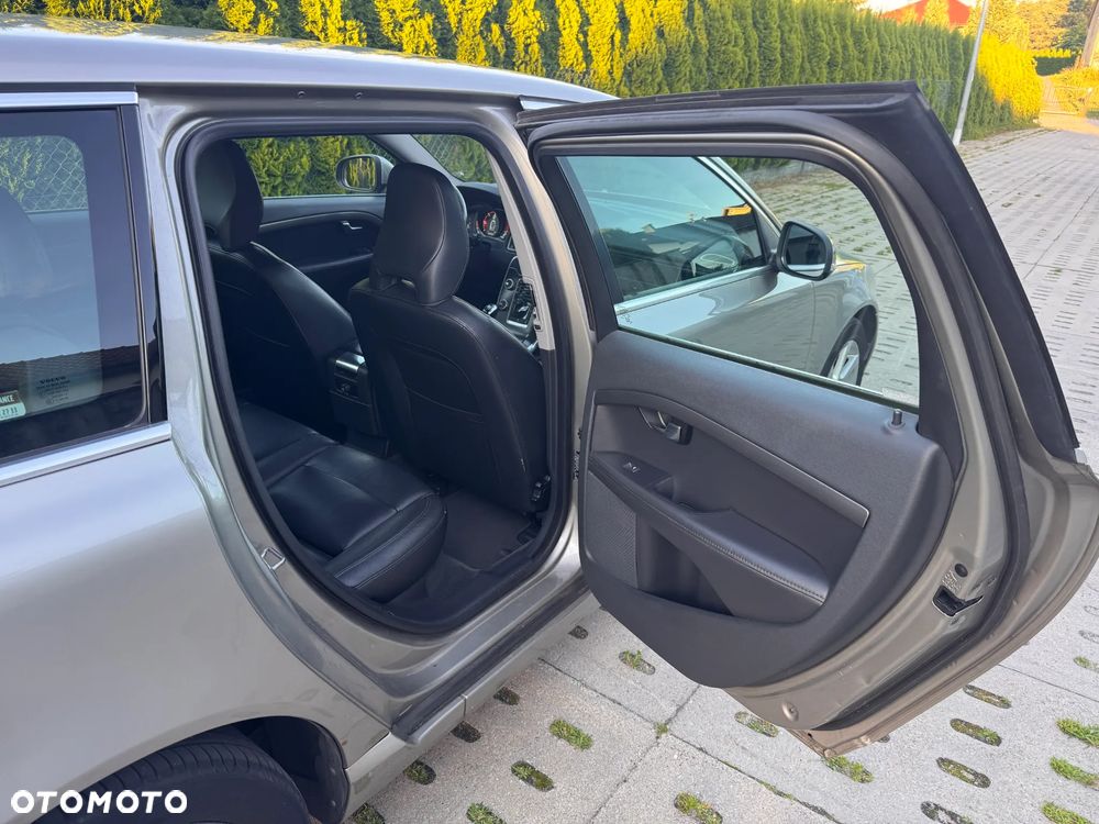 Volvo V70 D4 Drive-E Momentum - 19