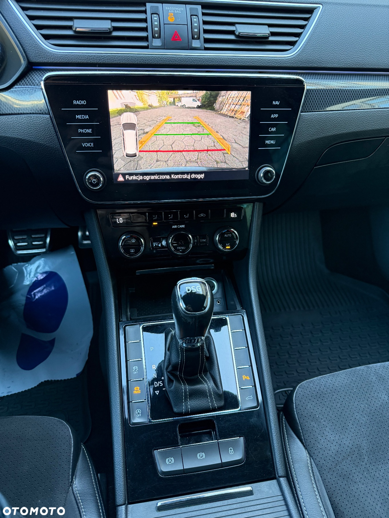 Skoda Superb Combi 1.8 TSI DSG SportLine - 13