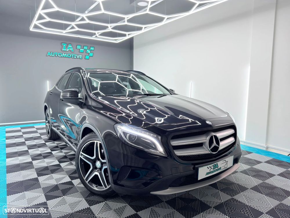 Mercedes-Benz GLA 200 7G-DCT Urban - 4