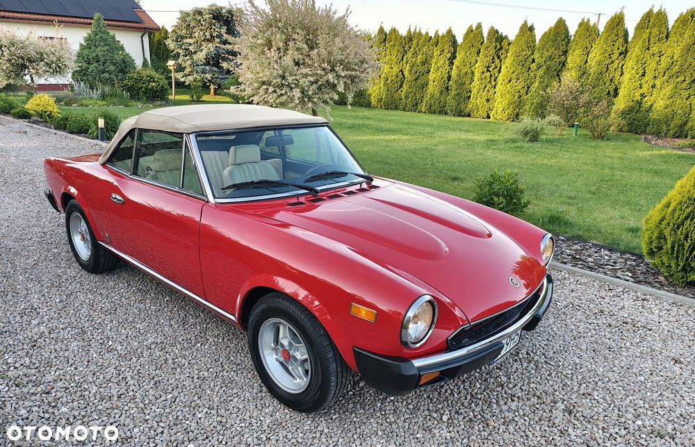 Fiat 124 Spider - 36