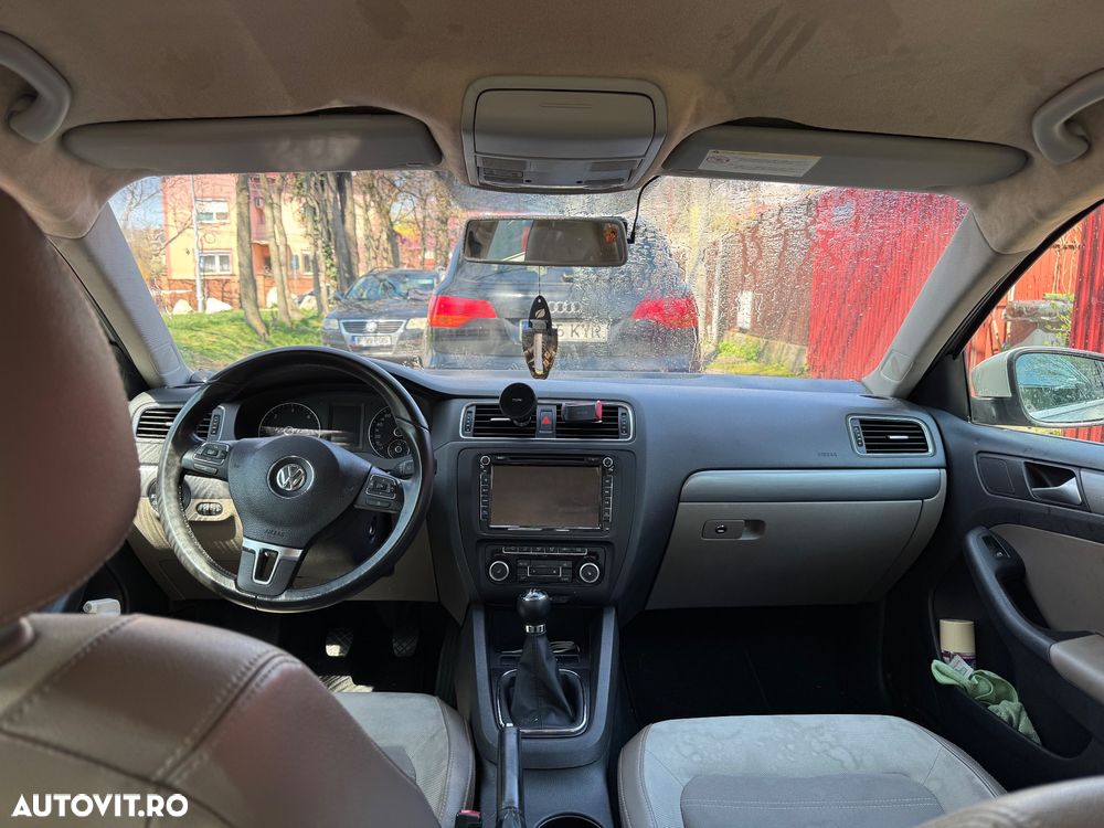 Volkswagen Jetta 1.6 TDI DPF Comfortline - 6