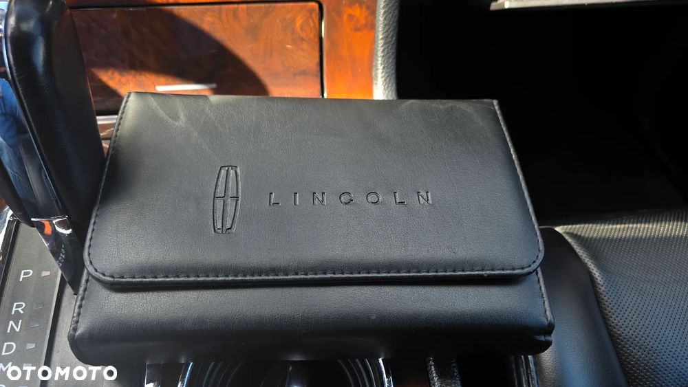 Lincoln Navigator - 30