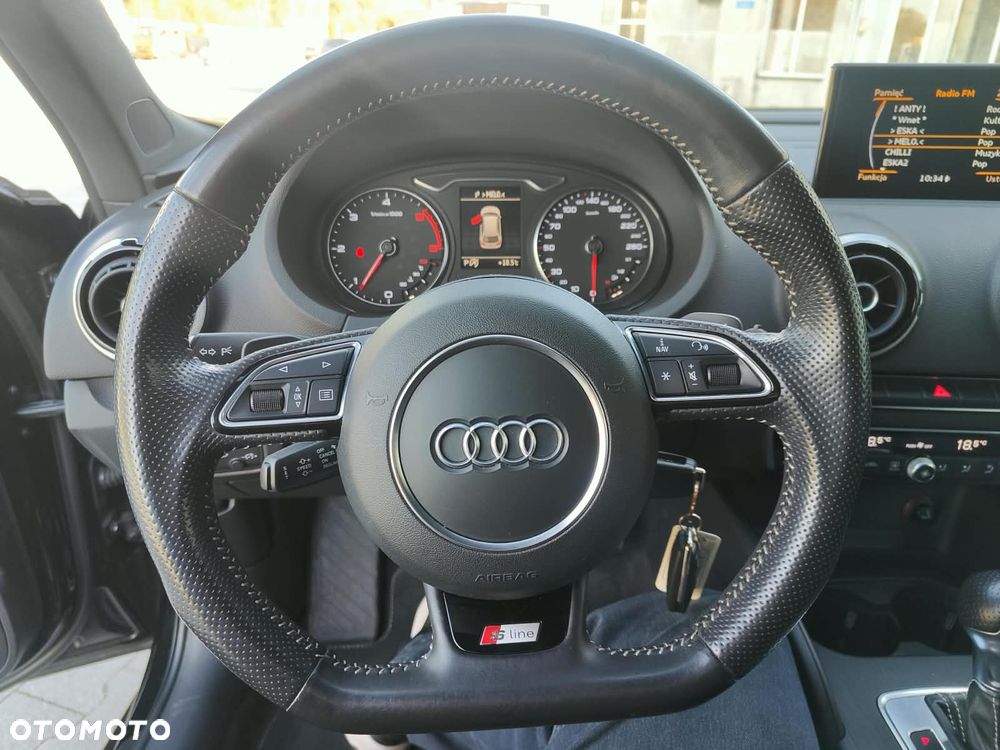 Audi A3 Sportback 2.0 TDI (clean diesel) quattro S tronic S line Sportpaket - 17