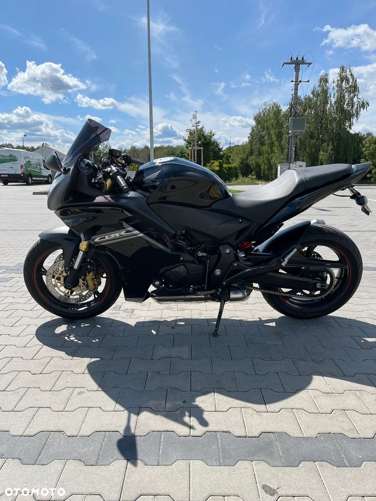 Honda CBR - 3