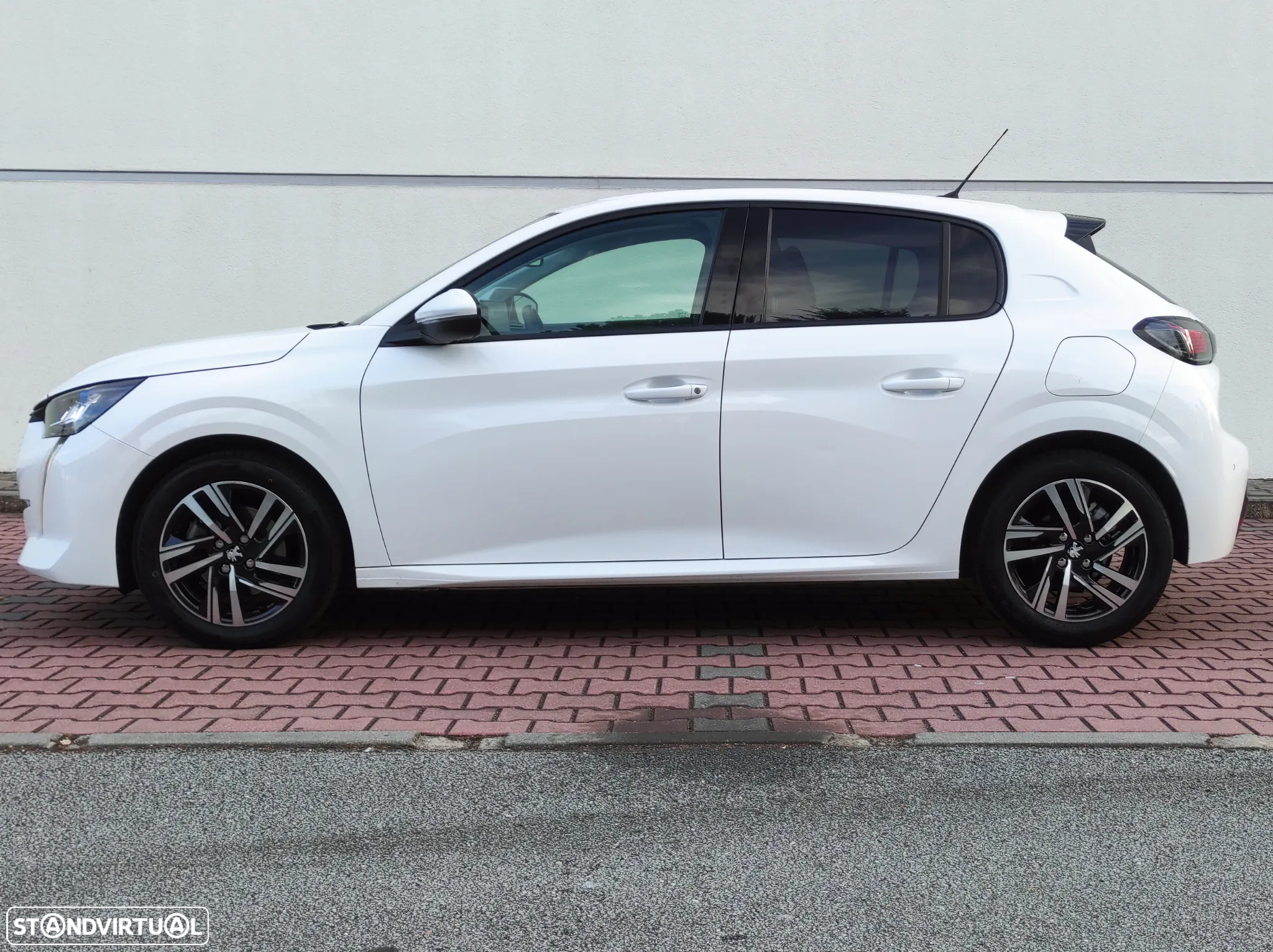 Peugeot 208 1.2 PureTech Allure Pack - 2
